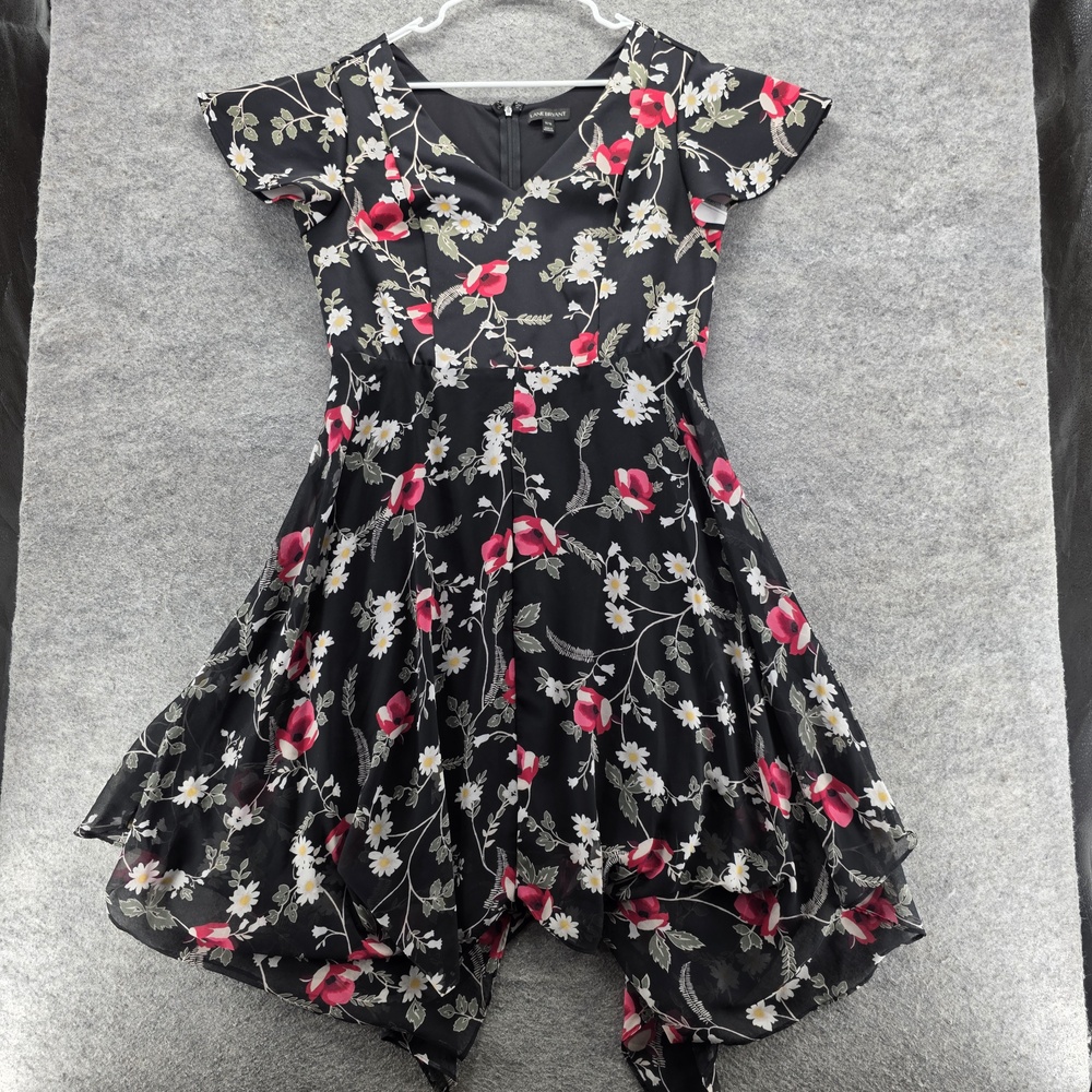 Lane Bryant Dress Womens 14/16 Black Floral Handkerchief Hem Short Sleeve V Neck
